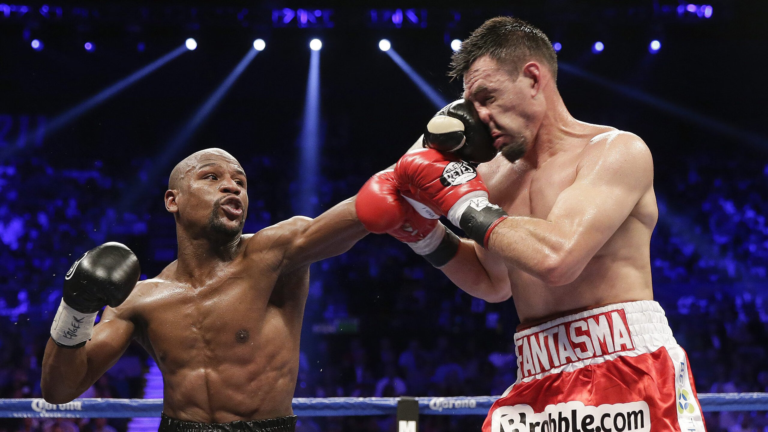 开云-教科书式逆袭！加纳少年加维单挑皇马众星，足球世界里没有永恒的王者