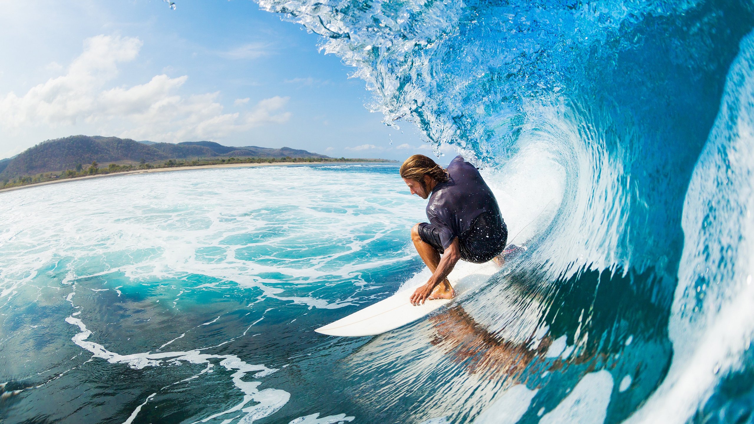 一剑封喉！哈利伯顿极限抛射撕裂防线，雄鹿鏖战擒龙锁定关键卡位战