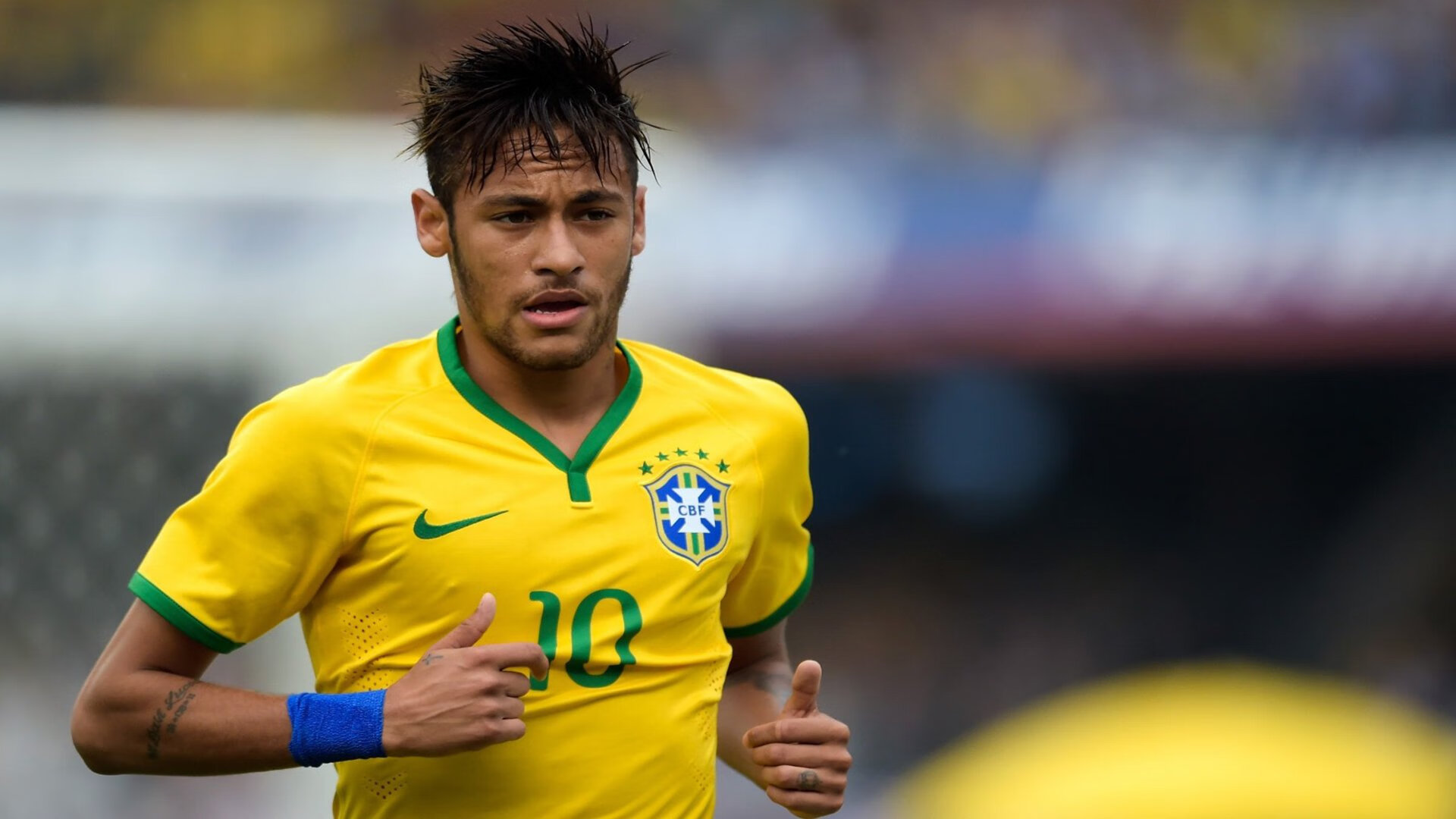 欧洲杯启示录，当罗马城墙遇上东瀛武士，富安健洋如何重新定义亚洲后卫？